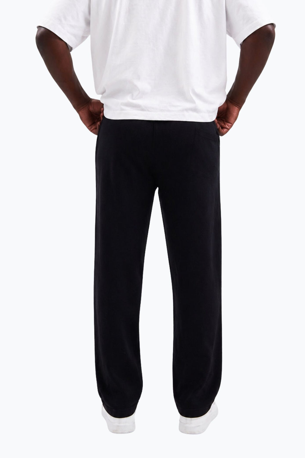 BLACK SWEATPANTS